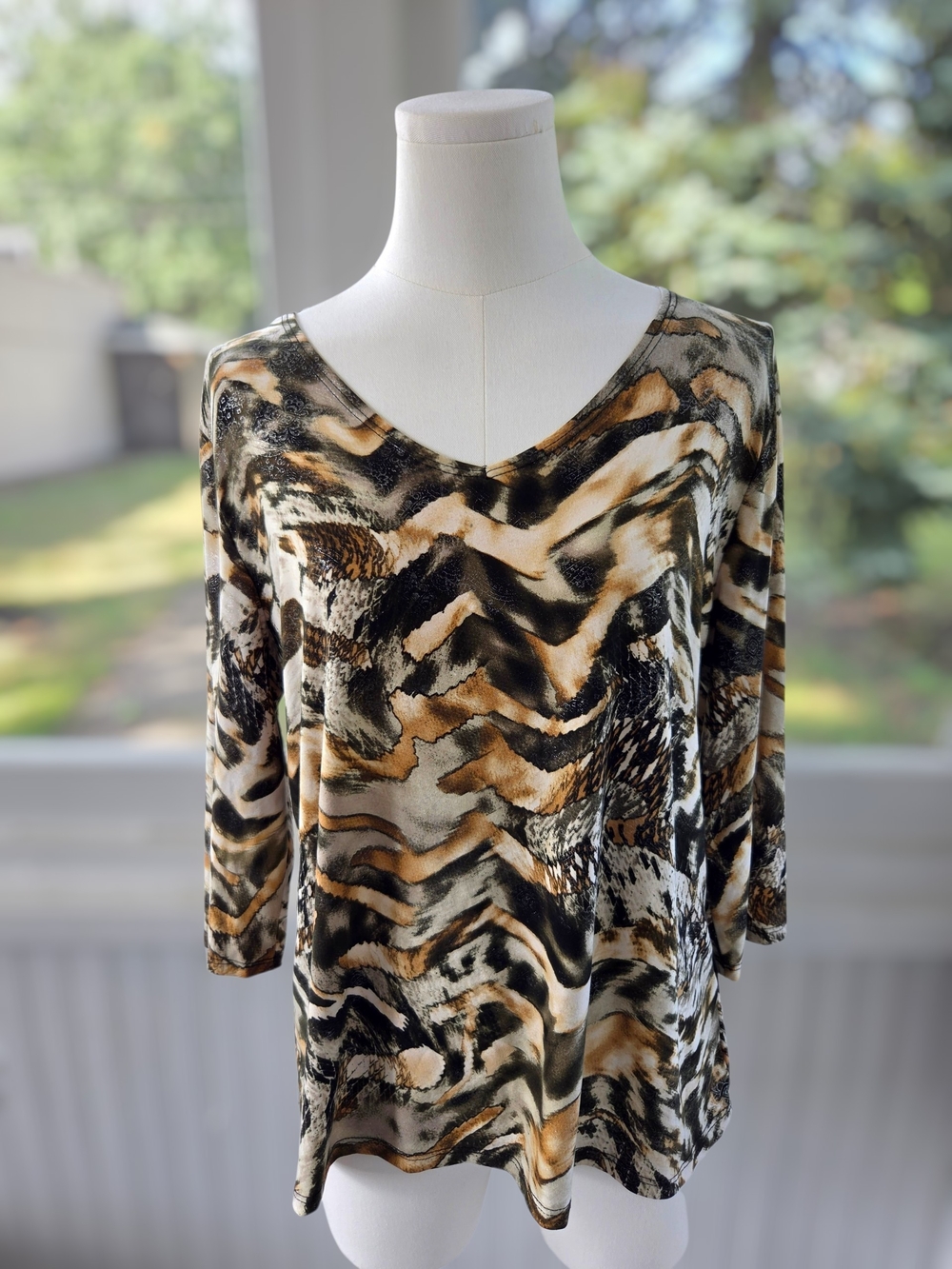 Shannon Ford Vintage Y2K Shimmer Animal Snake Zebra Print V-Neck Top – Petite XL